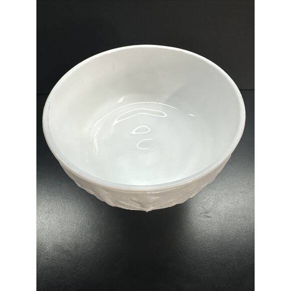 Vintage White Milk Glass Large Goblet Candy Dish Rare Pattern - Picture 2 of 5
